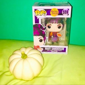 hocus pocus Mary Sanderson funko vinyl figure